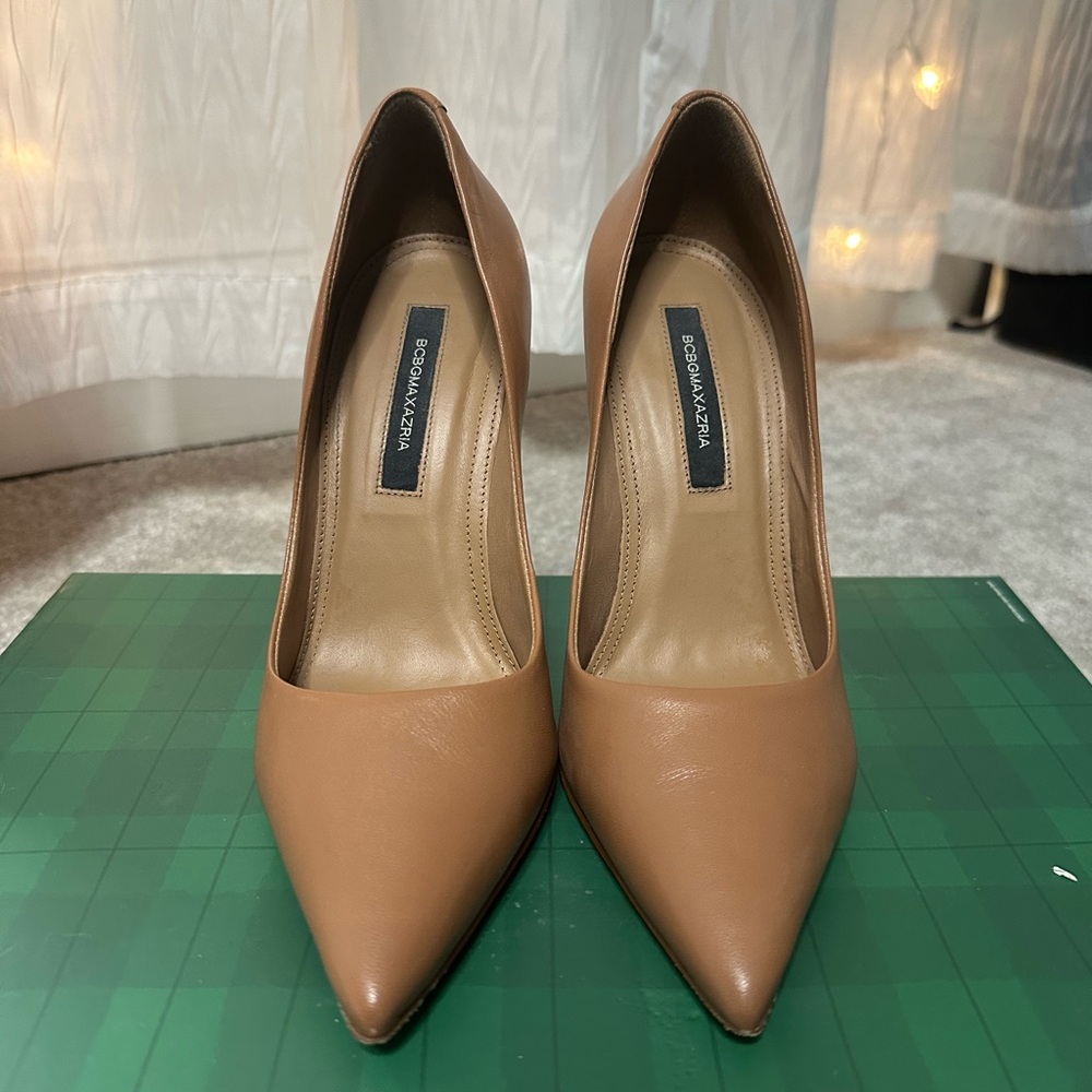 BCBGMaxAzria Nude/Tan Pointed-Toe Leather Pumps